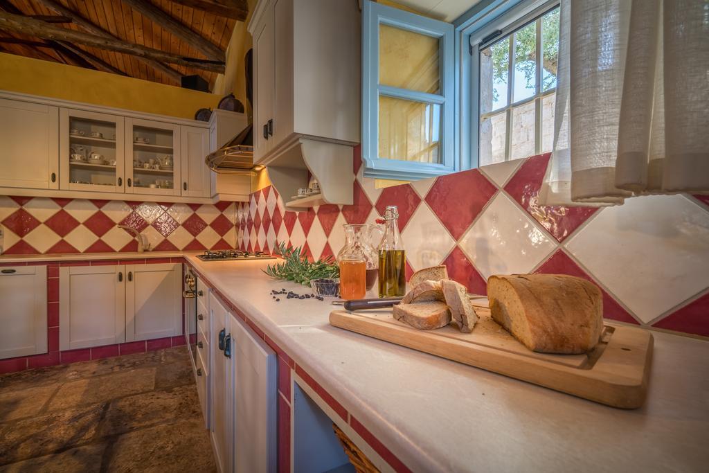 Bratis Holiday Home Kallithea  Екстер'єр фото