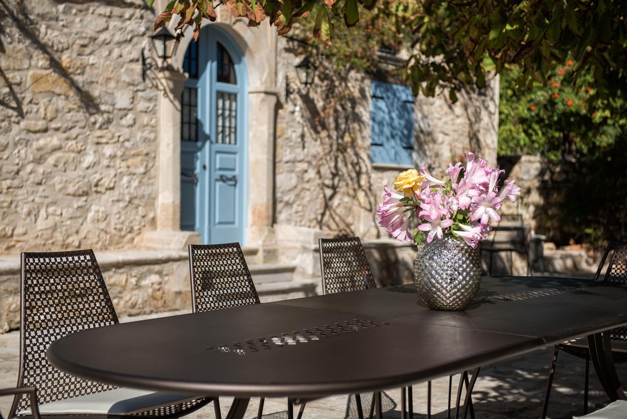 Bratis Holiday Home Kallithea  Екстер'єр фото
